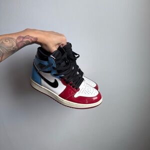 Jordan 1 Retro Fearless UNC Chicago